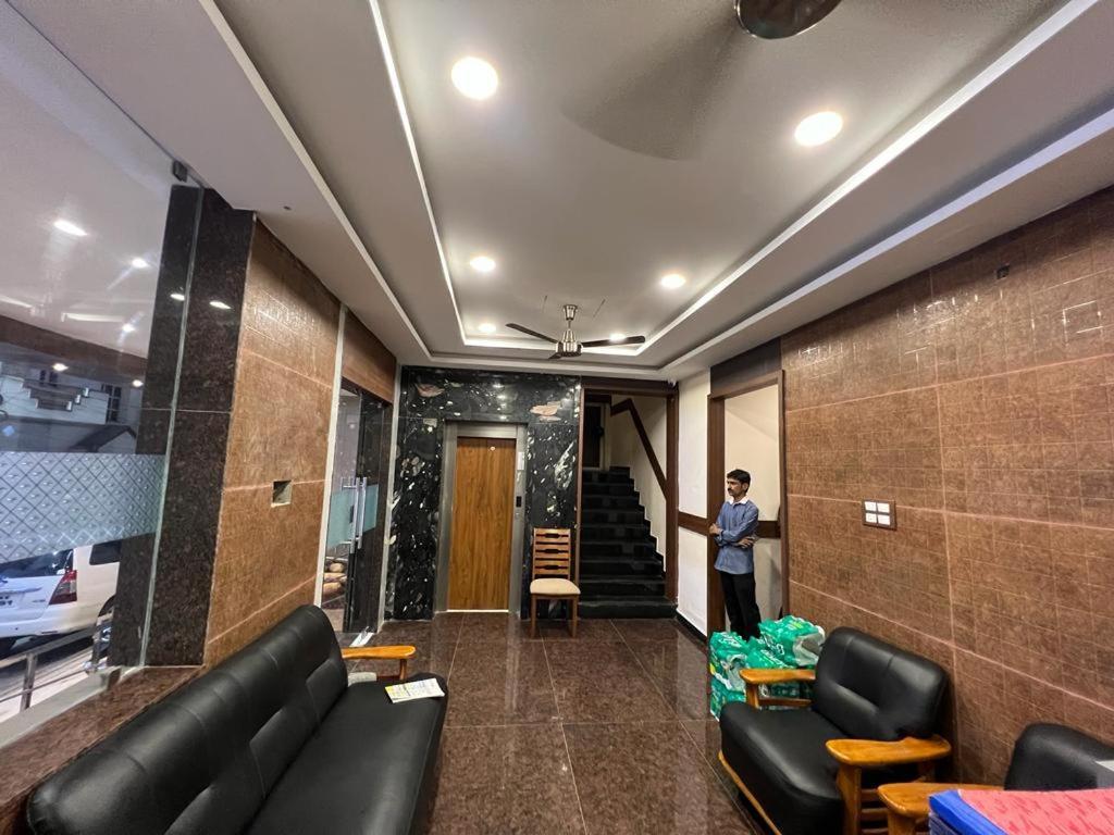 The Park Avenue Hotel - Business Class Hotel Near Central Railway Station Chennai Periyamet Exteriör bild