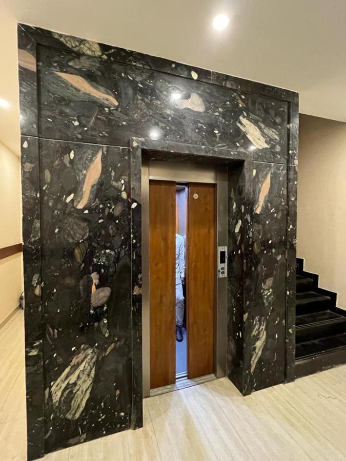 The Park Avenue Hotel - Business Class Hotel Near Central Railway Station Chennai Periyamet Exteriör bild