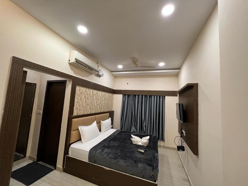 The Park Avenue Hotel - Business Class Hotel Near Central Railway Station Chennai Periyamet Exteriör bild