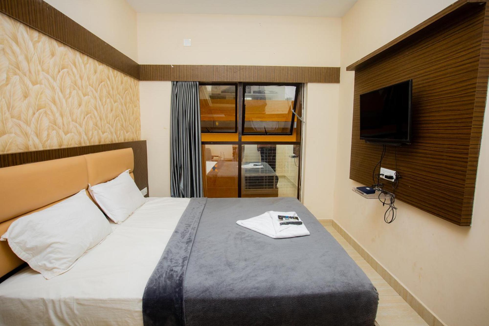 The Park Avenue Hotel - Business Class Hotel Near Central Railway Station Chennai Periyamet Exteriör bild