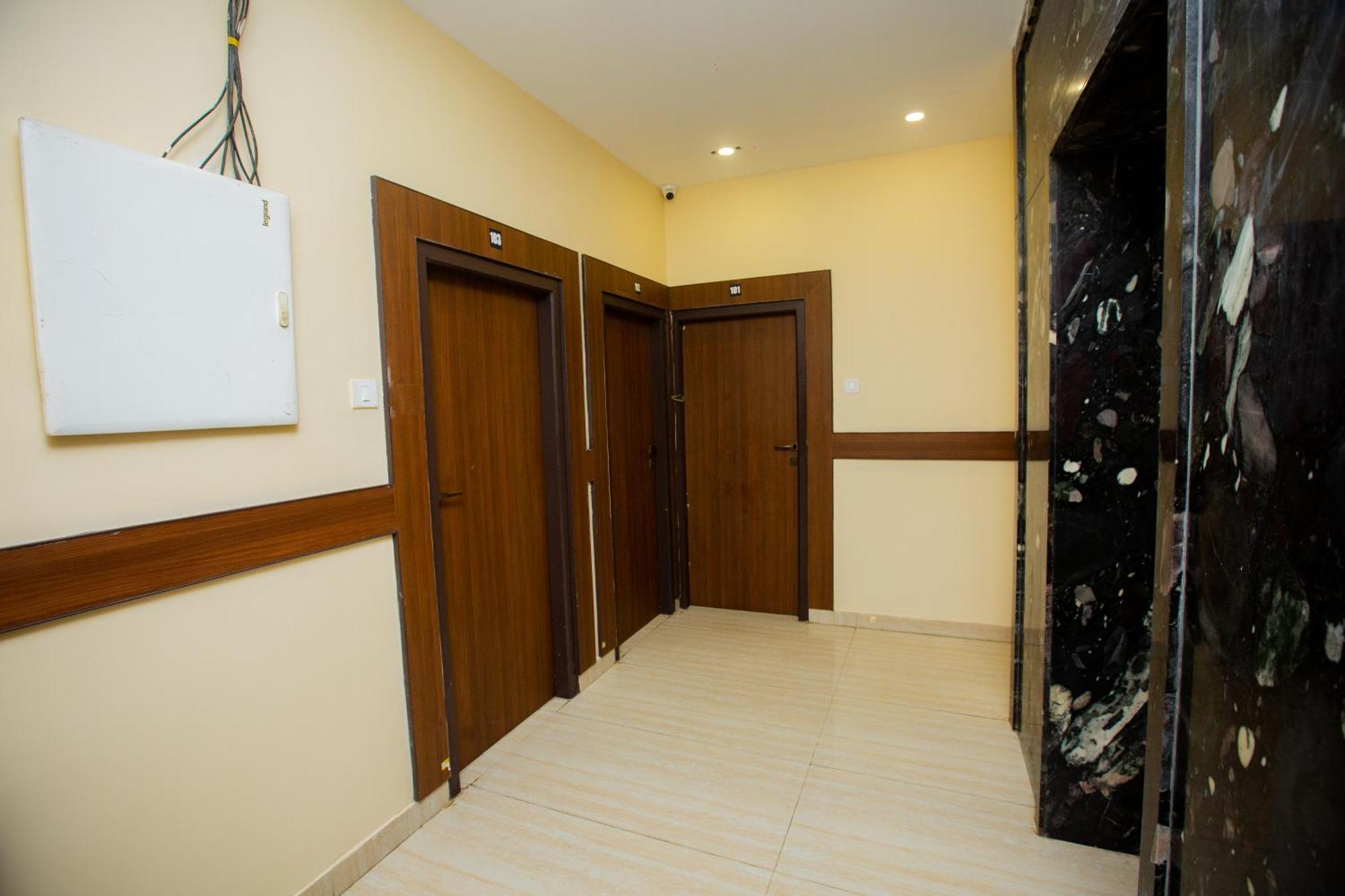 The Park Avenue Hotel - Business Class Hotel Near Central Railway Station Chennai Periyamet Exteriör bild
