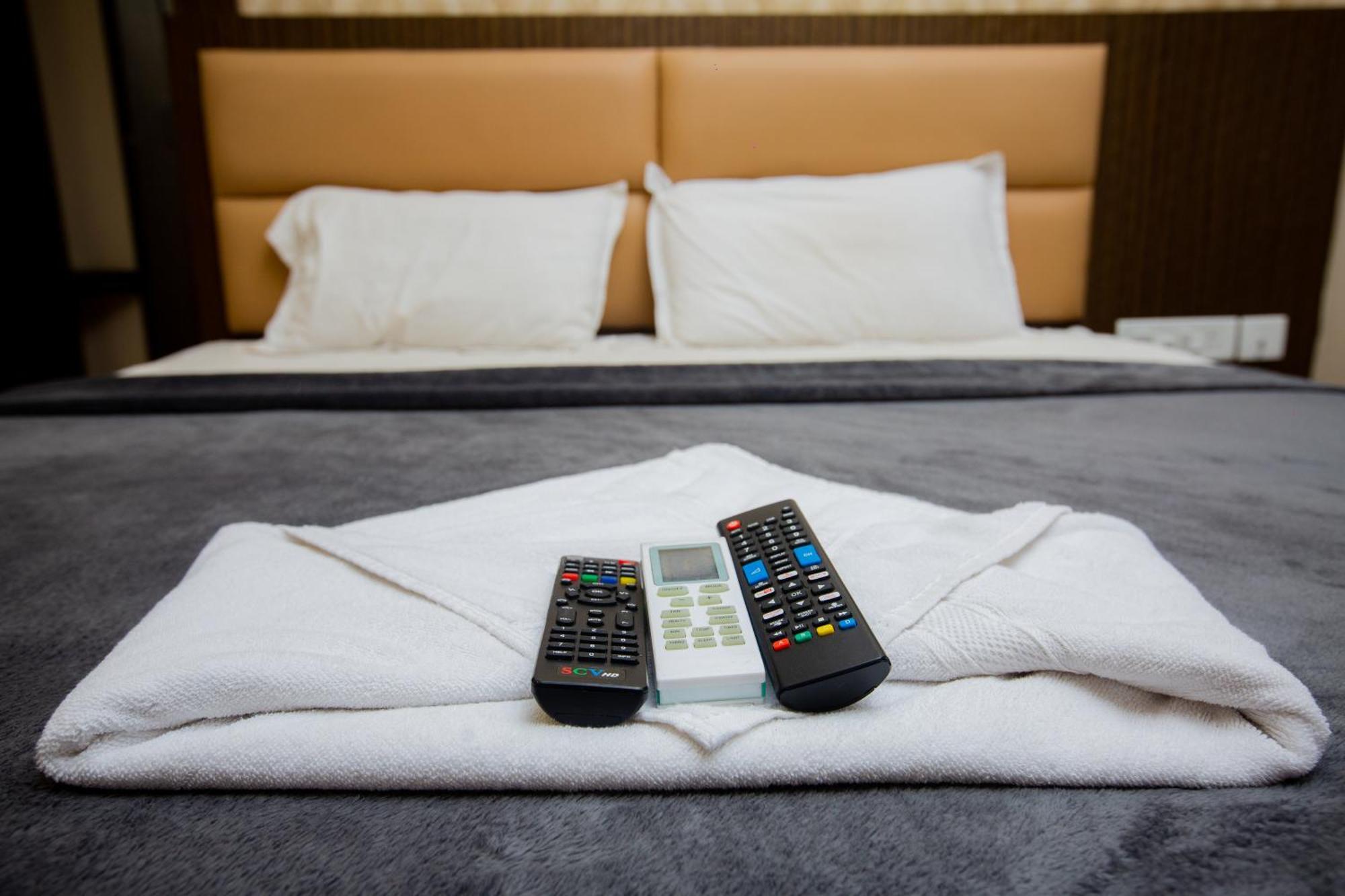 The Park Avenue Hotel - Business Class Hotel Near Central Railway Station Chennai Periyamet Exteriör bild