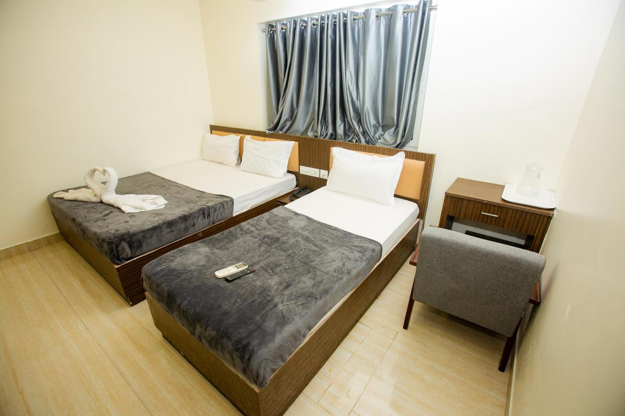 The Park Avenue Hotel - Business Class Hotel Near Central Railway Station Chennai Periyamet Exteriör bild
