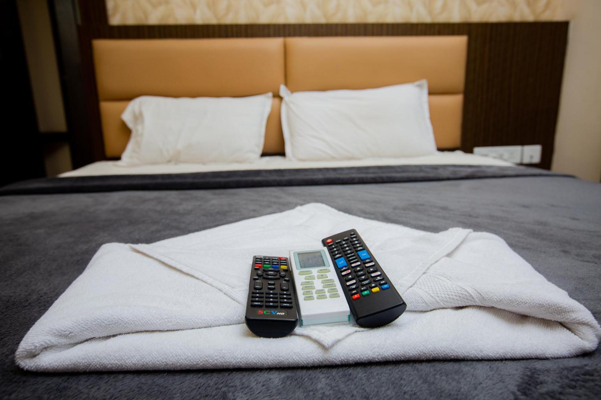 The Park Avenue Hotel - Business Class Hotel Near Central Railway Station Chennai Periyamet Exteriör bild